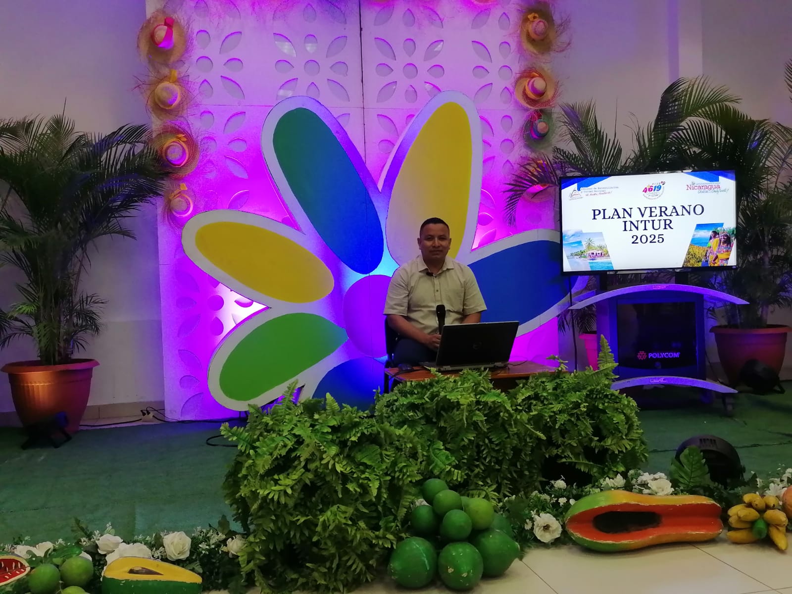 INTUR promueve carnaval caribeño y acuático como parte las actividades en Semana Santa