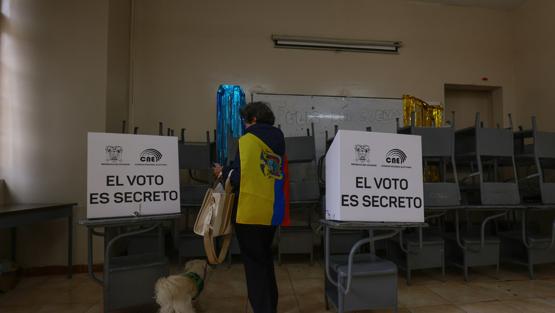Cierran las urnas en las elecciones presidenciales de Ecuador
