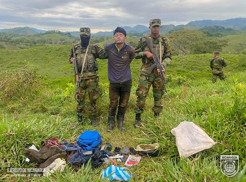 Retenidos por trasiego de madera y droga