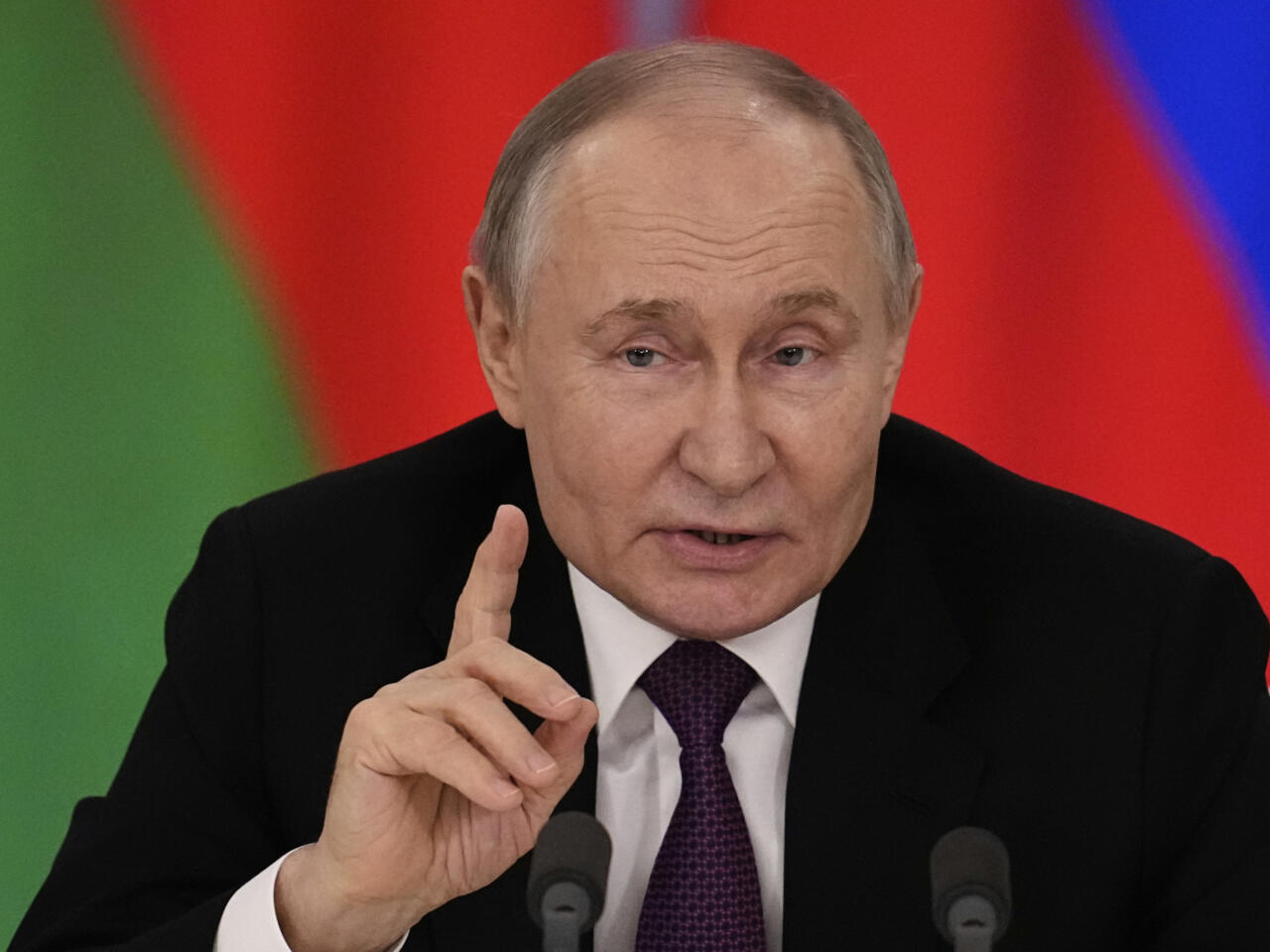 Putin felicita a comandantes rusos por la liberación de la provincia de Kursk<br>