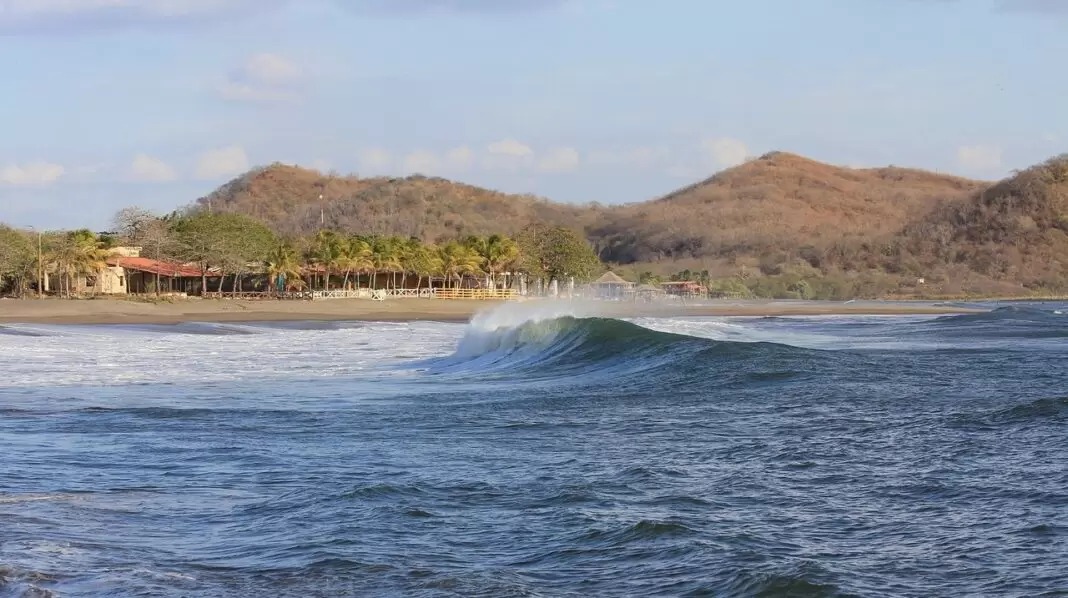Niño de 10 años y su padre de 37 mueren ahogados en la playa El Tránsito