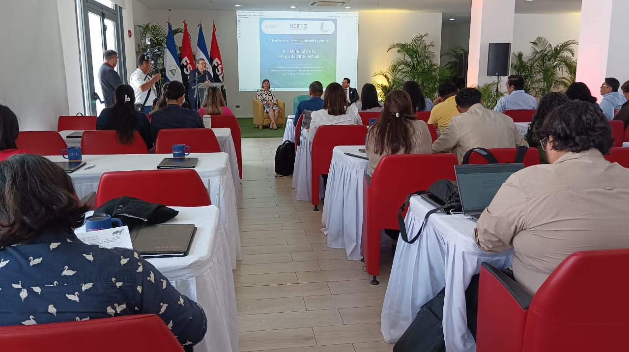 Desarrollan seminario sobre la importancia de proteger la propiedad intelectual de los emprendedores