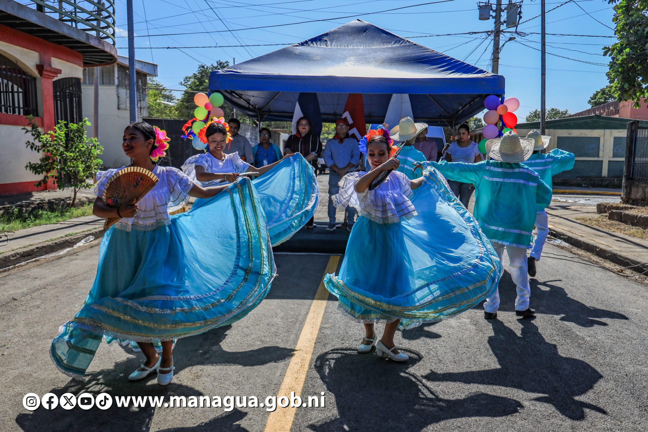 Pobladores del barrio Hilario Sánchez celebran nuevas vías asfaltadas