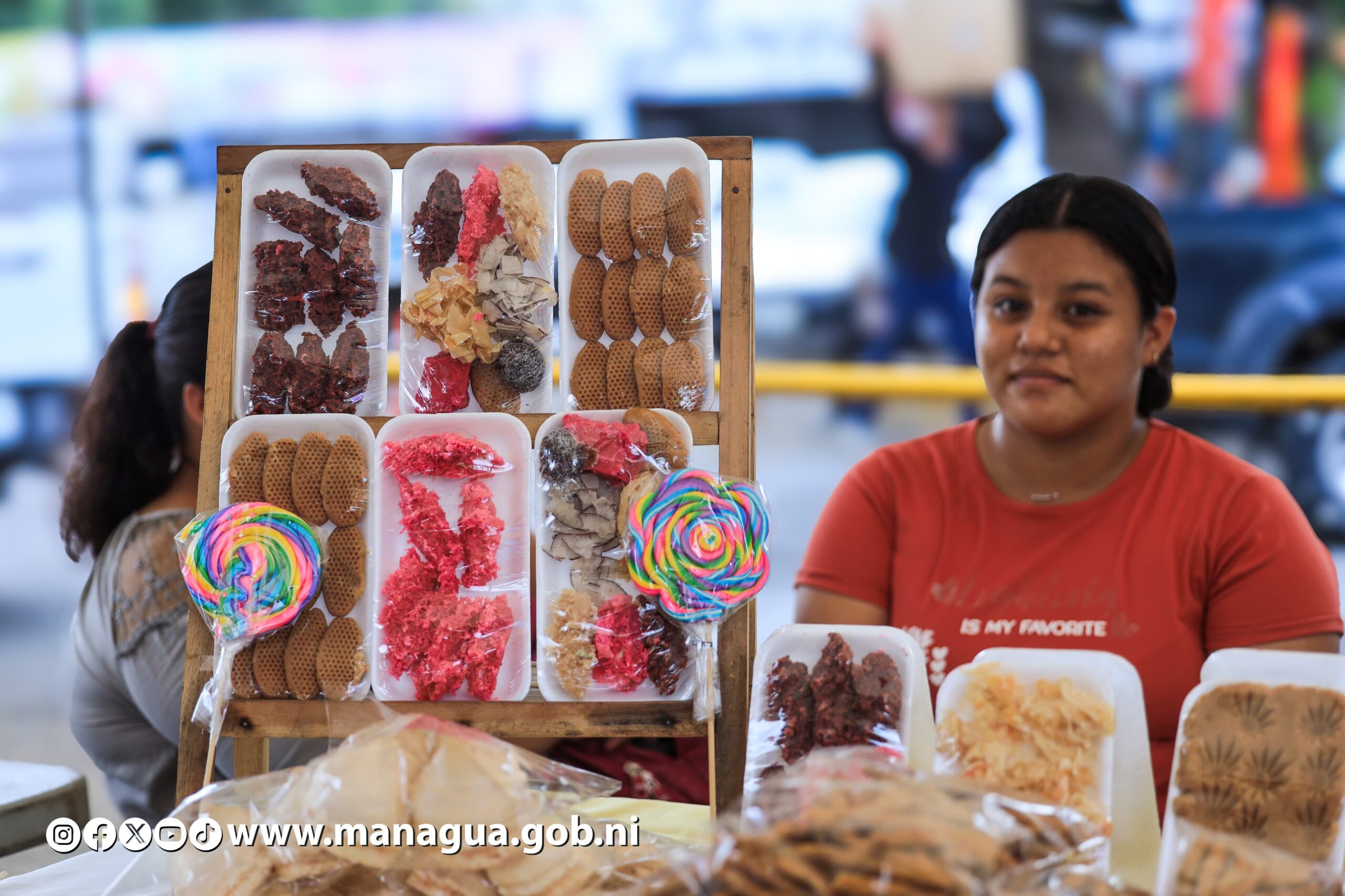 Exponen diversidad de postres nicaragüenses en festival departamental de Managua