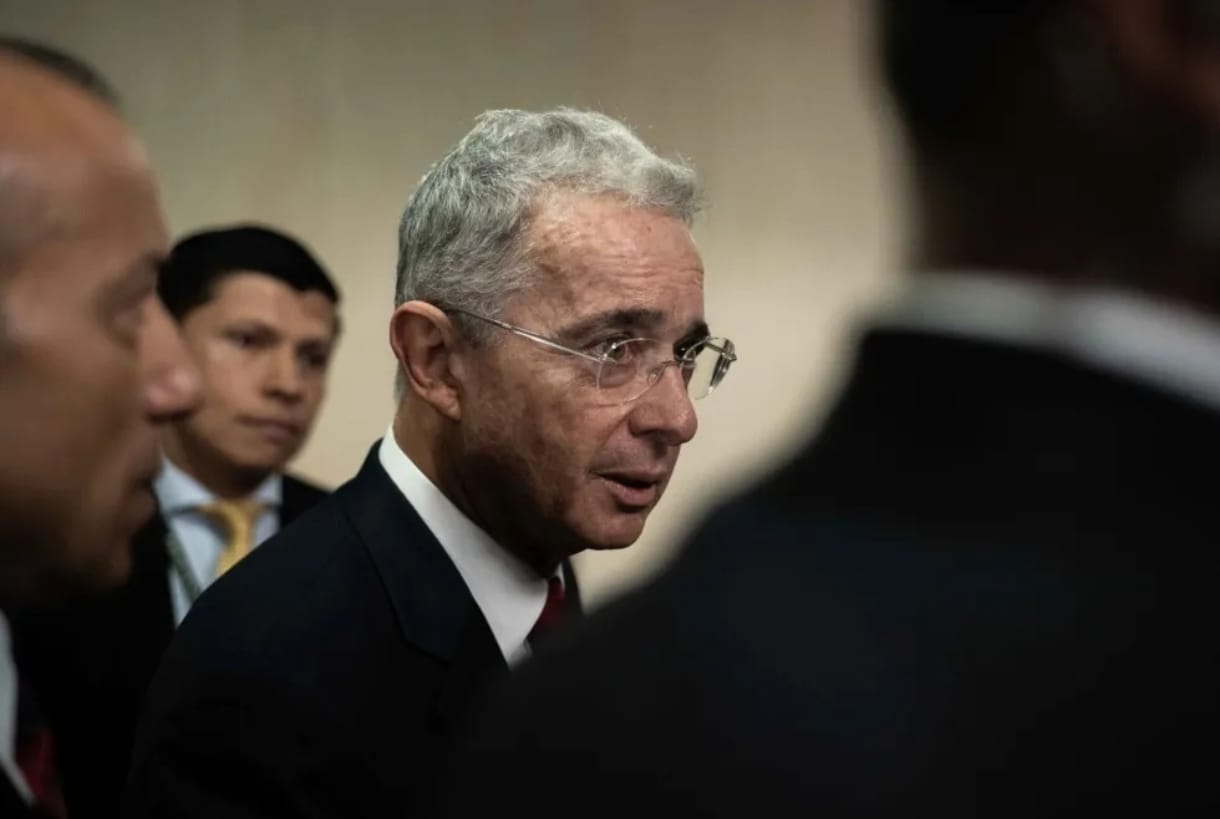 Inicia fase probatoria de la defensa en juicio contra expresidente de Colombia Álvaro Uribe