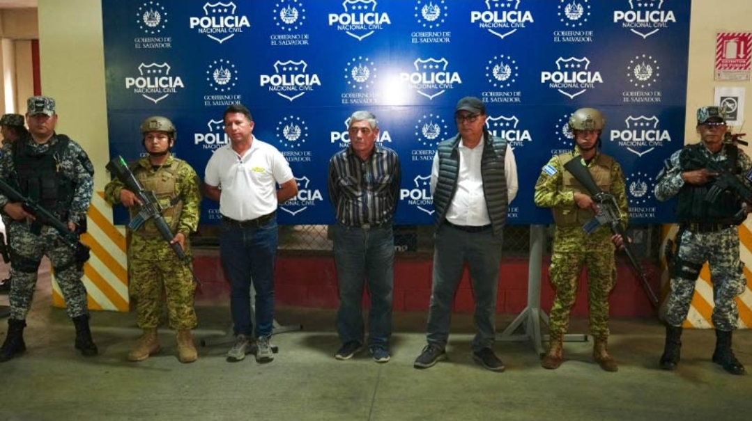 Gobierno de Bukele suma delito de peculado a cinco empresarios de transporte detenidos