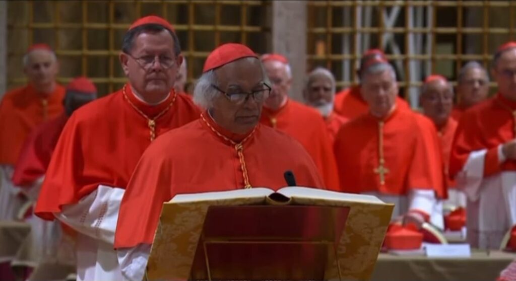 Cardenal Leopoldo Brenes recitó juramento en la Capilla Sixtina previo a elección de nuevo Papa