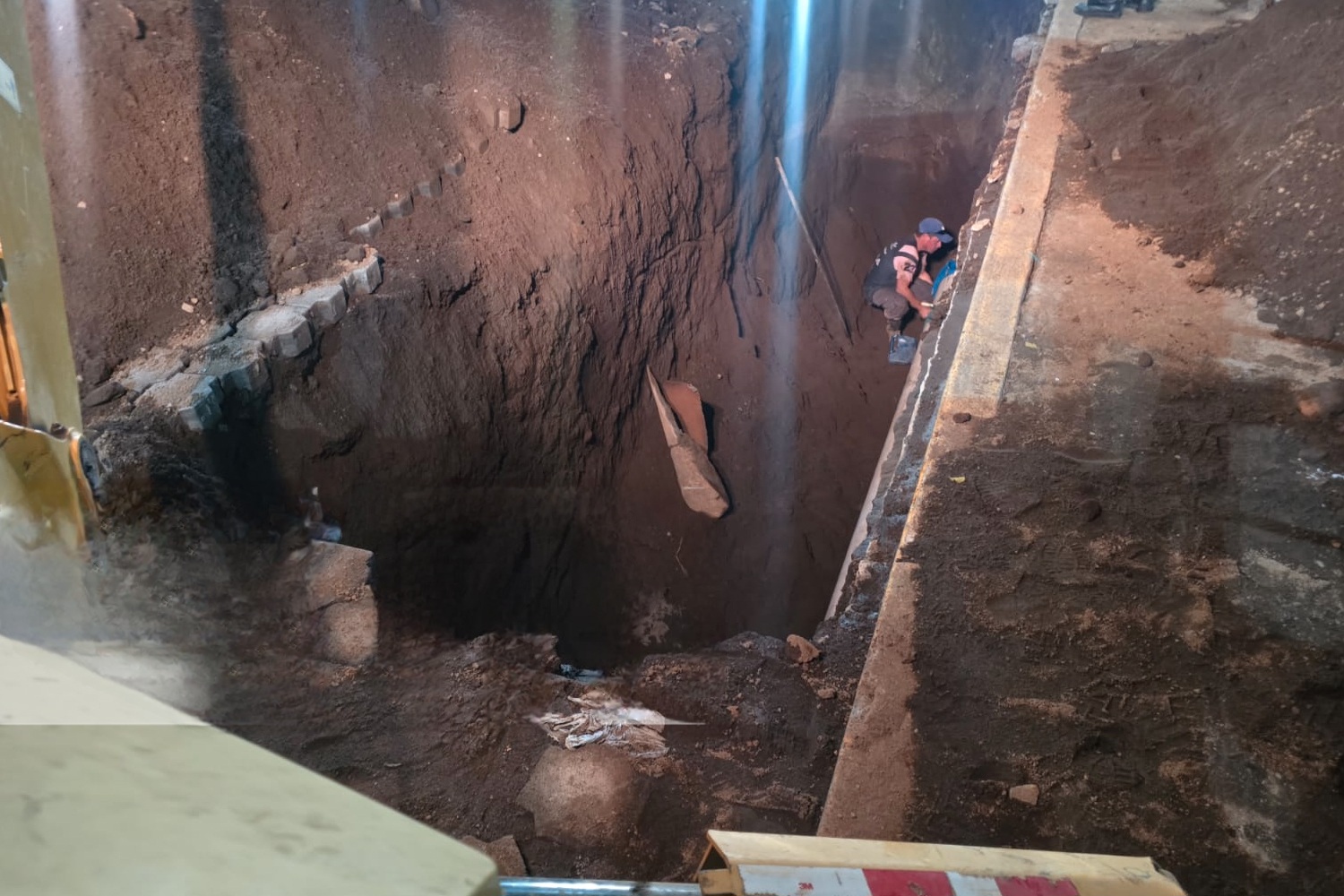 Socavón por tubería rota es reparado rápidamente por Alcaldía de Managua