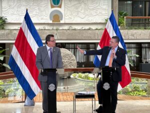 IJ detiene a jerarca de la CNE y a otros exfuncionarios por falsedad ideológica