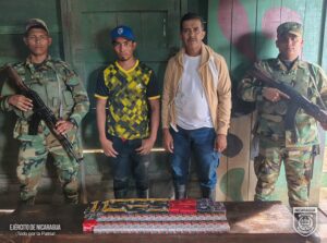 Tres nicaragüenses fueron retenidos por trasegar municiones y un arma en Río San Juan