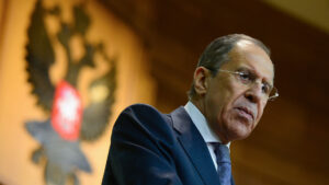 Lavrov revela cuándo Moscú entregará a Kiev un documento borrador para resolver la crisis