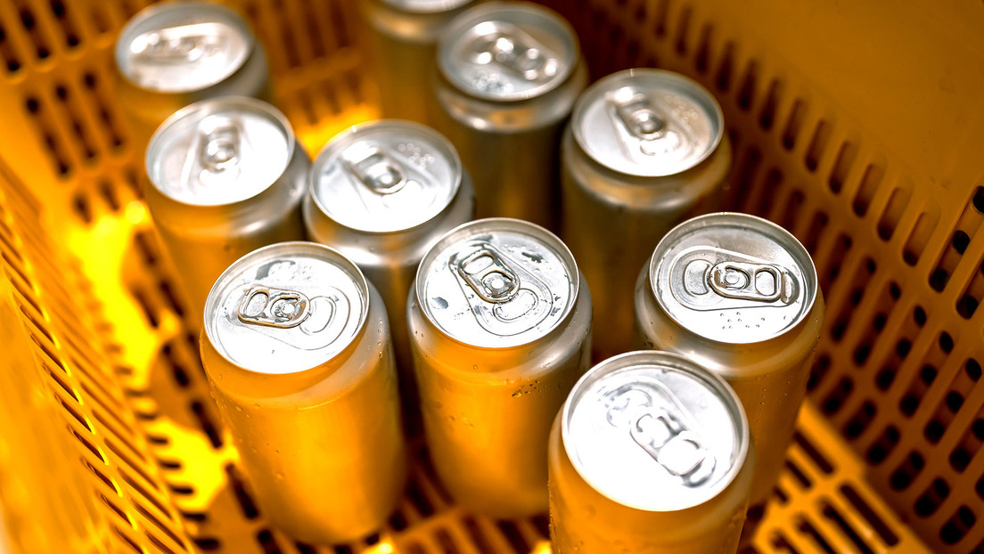 Descubren exceso de ‘químicos eternos’ dañinos para la salud en cervezas de EE.UU.
