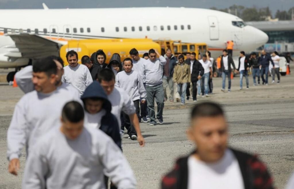 migrantes retornados a Guatemala