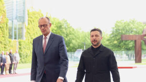 Merz: No habrá restricciones para que Ucrania utilice armas de largo alcance