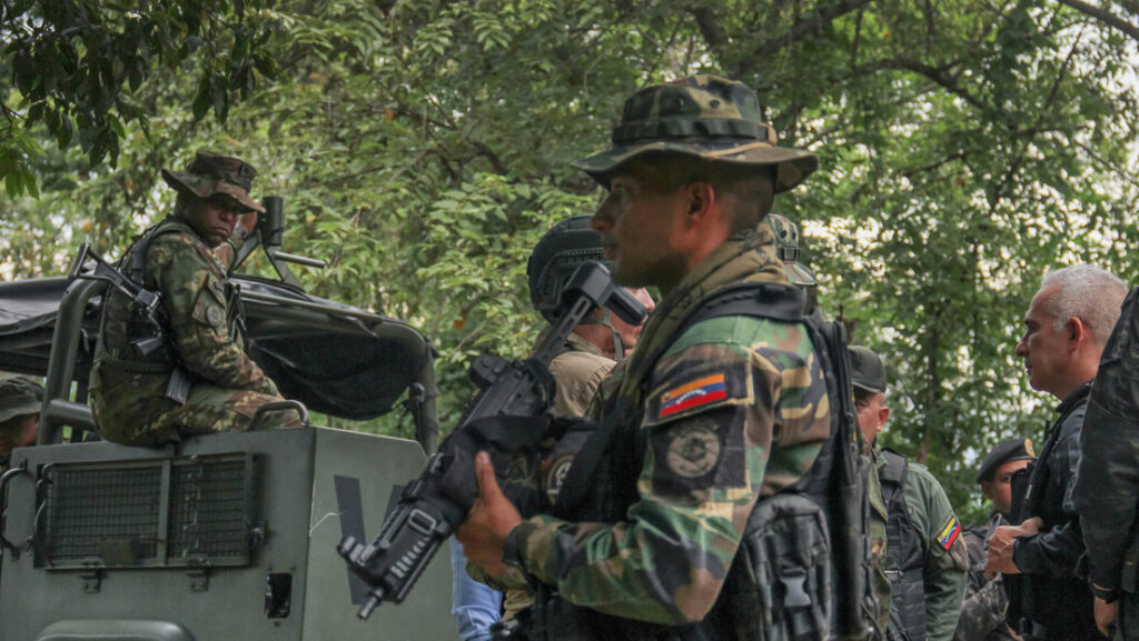 Descubren "pruebas claras" de que EE.UU. financió actos "terroristas" en Venezuela