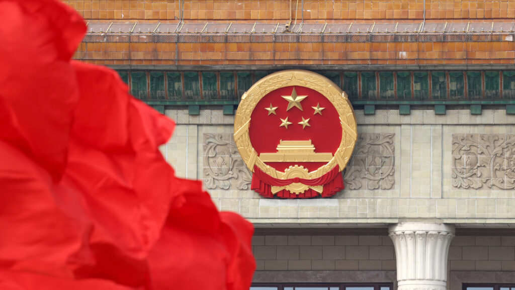 China reacciona a las amenazas de EE.UU. contra sus estudiantes