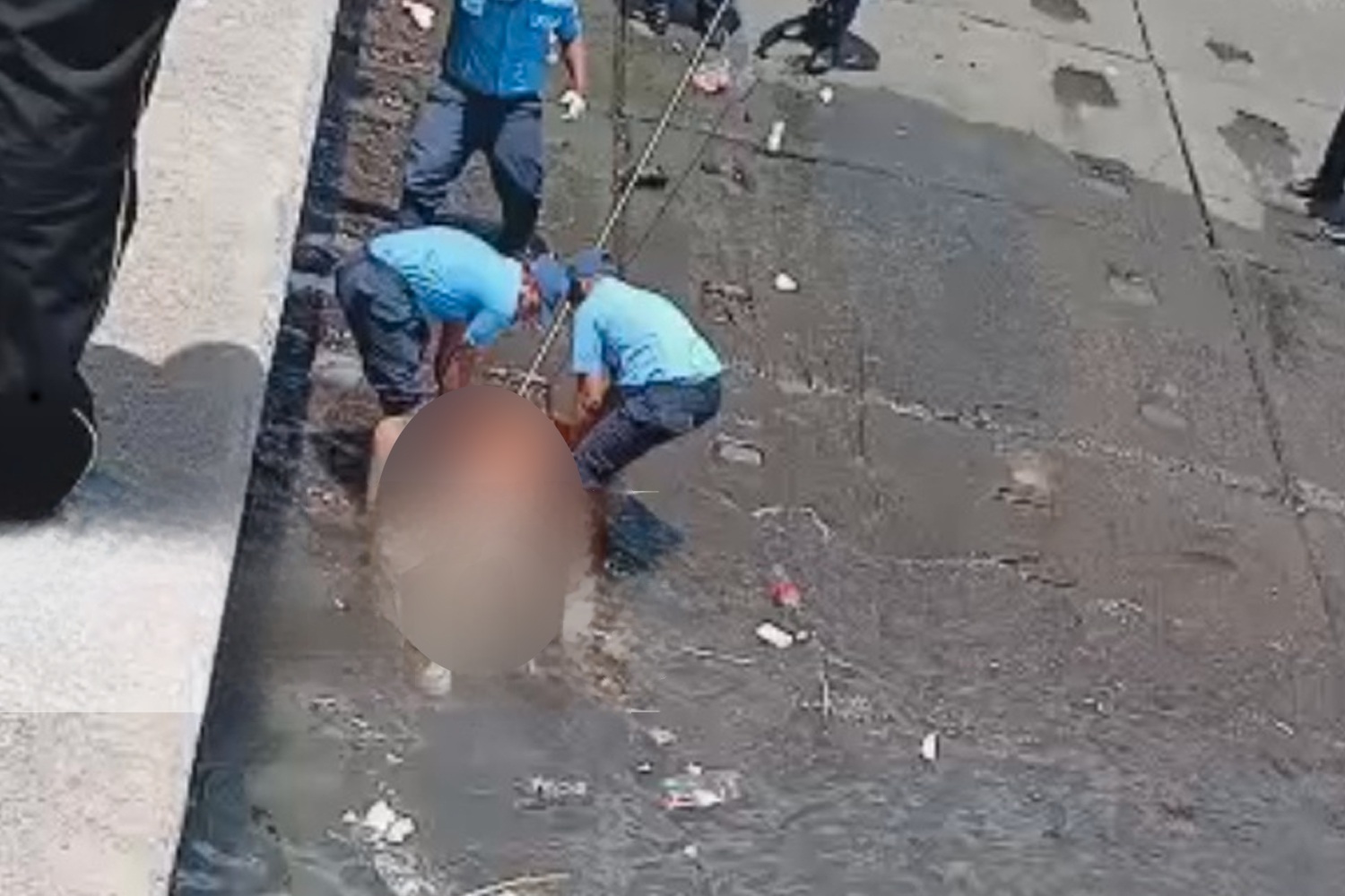 Después de 48 horas olas de San Juan del Sur arrojan cuerpo de salvadoreño