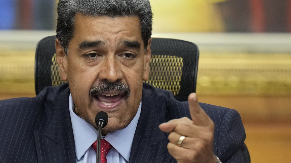 “Descocado y loco”: Maduro arremete contra Starmer por hablar de la “preparación para la guerra”