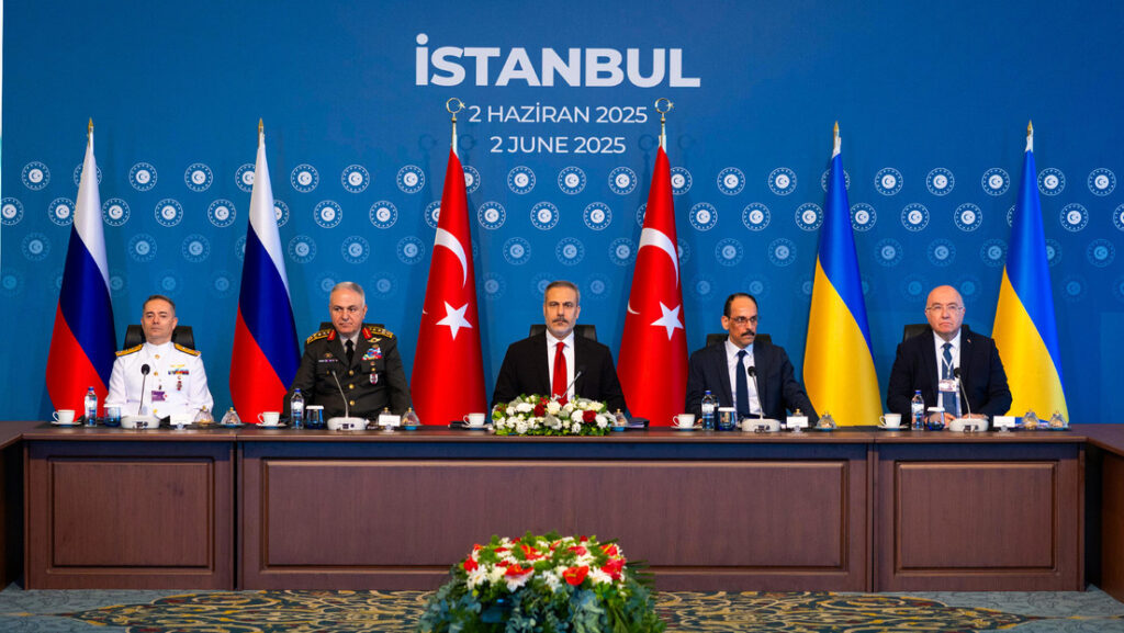 Preguntan a la vocera de la Casa Blanca por qué Trump no reaccionó al ataque de Kiev contra Rusia y dice esto