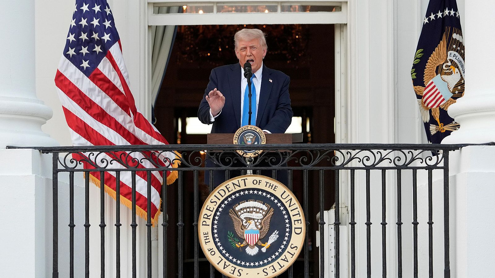 Trump prohíbe la entrada a EEUU a ciudadanos de 12 países