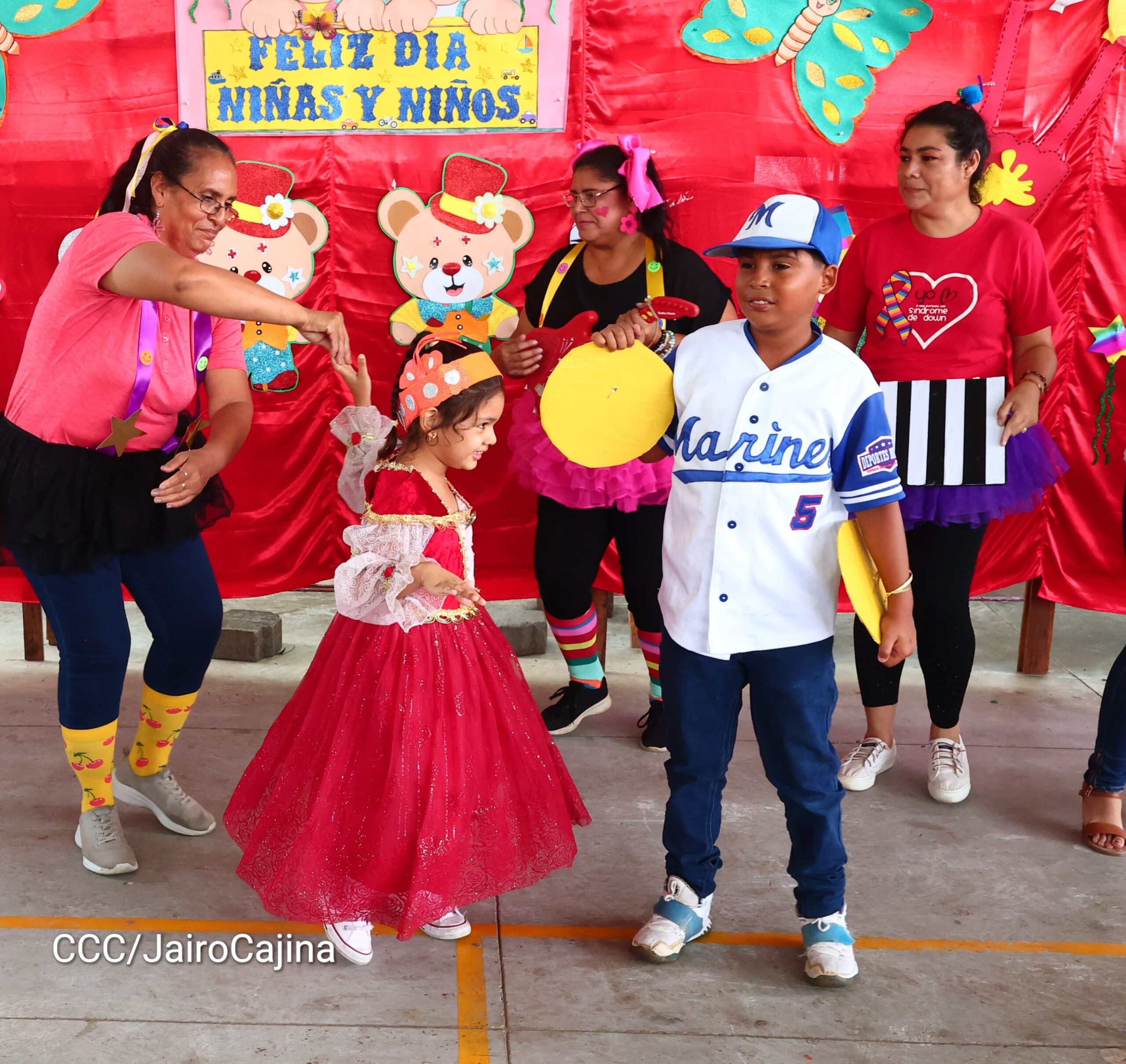 Cierran Semana de la Niñez con un carnaval en el Centro de Educación Especial Melania Morales