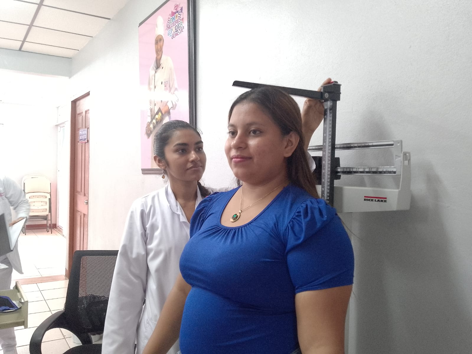 Refuerzan atención médica a embarazadas para prevenir complicaciones durante el parto
