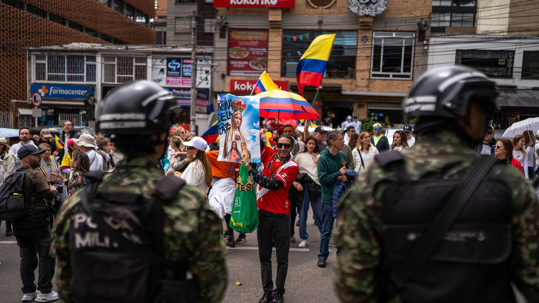 Padre del menor detenido por atentar contra Miguel Uribe pretendía combatir en Ucrania