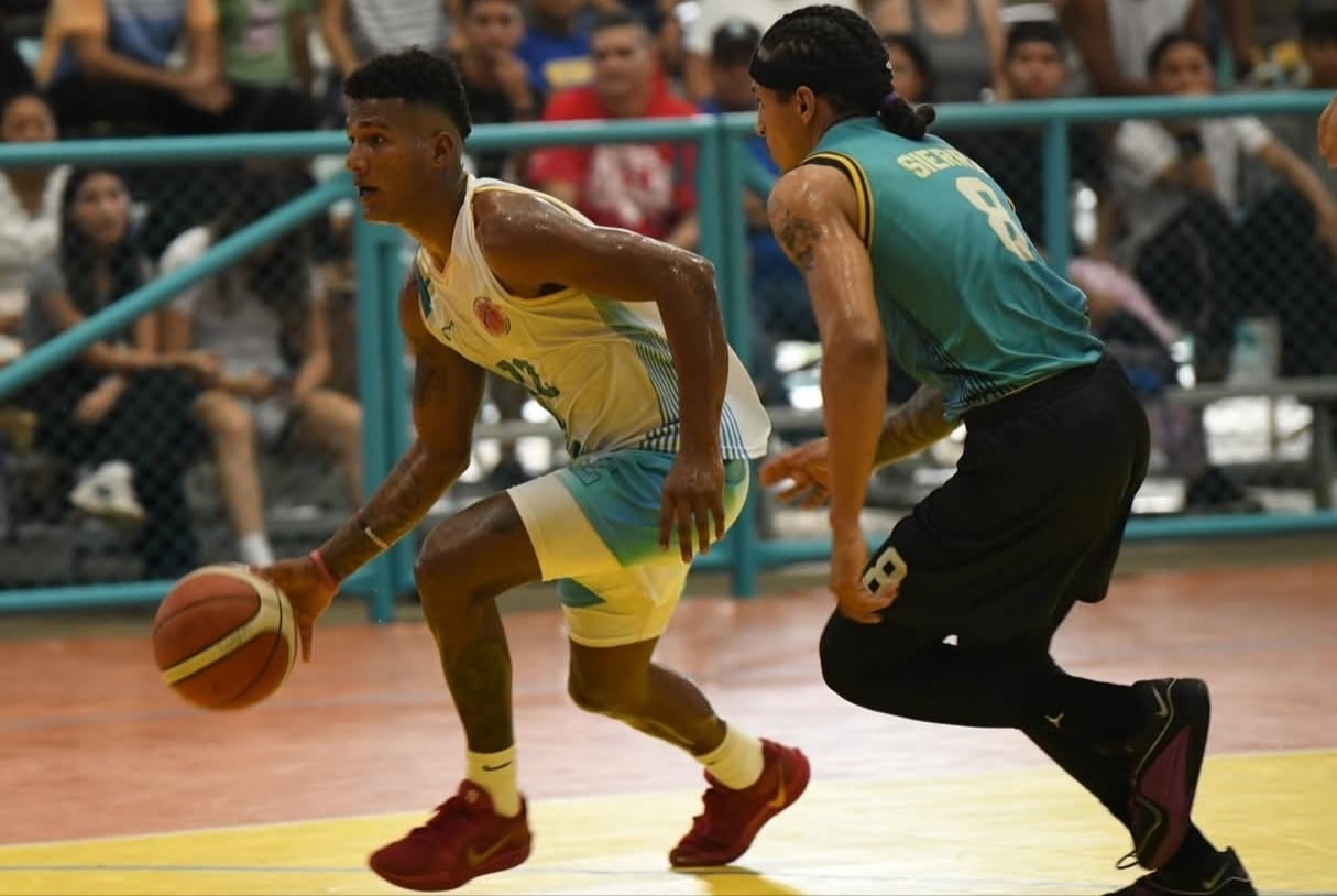 Jaguares UAM ante las Brumas de Jinotega por la final del Carlos Ulloa