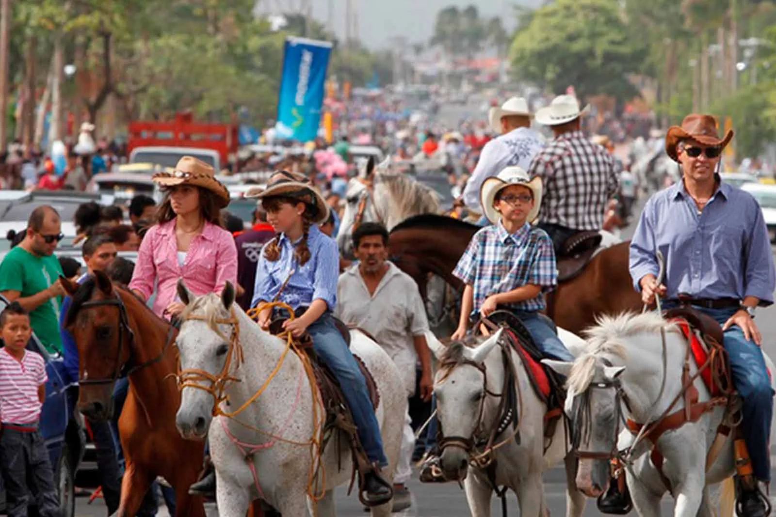 Desfile hípico de Managua saldrá de Carretera Masaya y concluirá en Estadio Nacional Soberanía