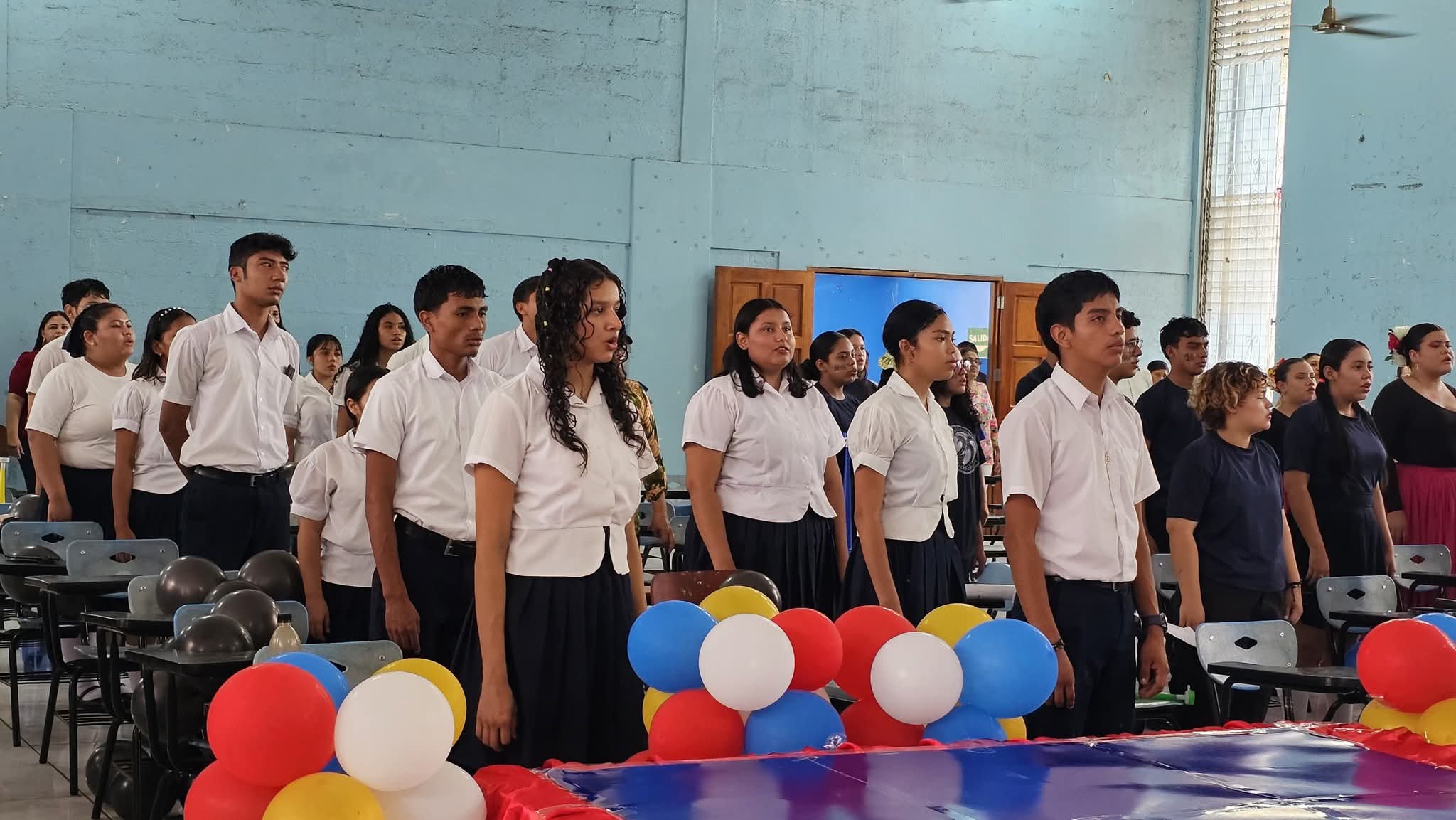 Estudiantes de magisterio celebran el Día del Maestro y Maestra Normalista en Managua