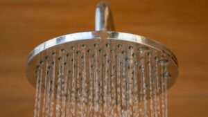 ¿Por qué una ducha fría en un día caluroso puede ser peligrosa?