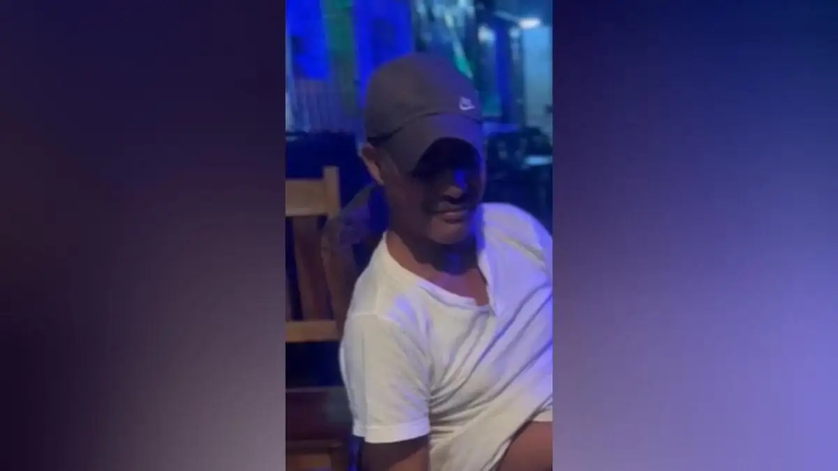 Detienen a sujeto que mostró su órgano reproductor a una mesera en un bar capitalino