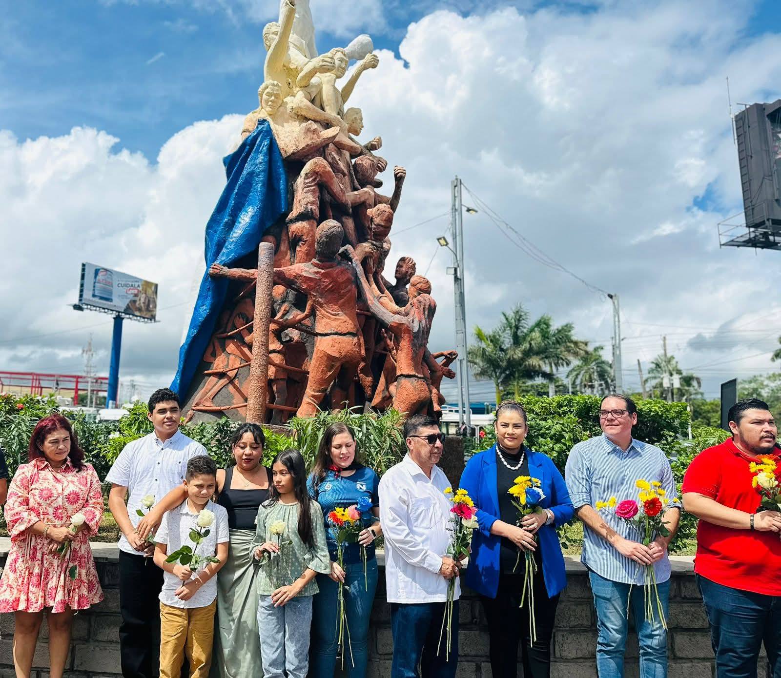 Realizan homenajes al Flaco Explosivo recordando su legado en la historia del boxeo mundial