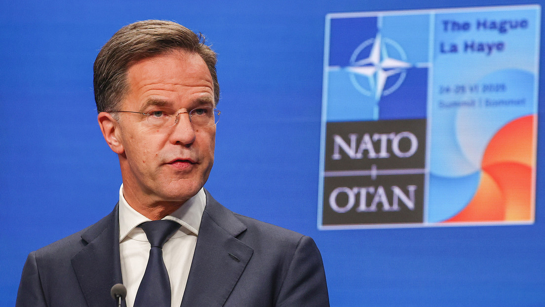 “EE.UU. debe velar por sus propios intereses”: Rutte, tras suspensión parcial de envío de armas a Kiev