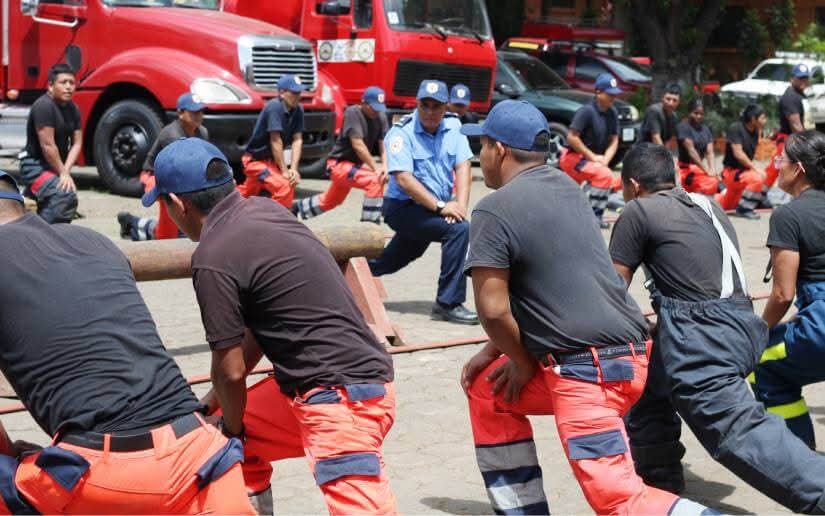 Bomberos en continuo fortalecimiento de capacidades de respuesta a las emergencias de la población