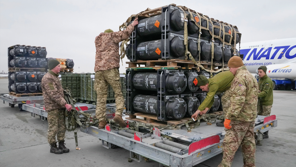 Biden regalaba armas y municiones