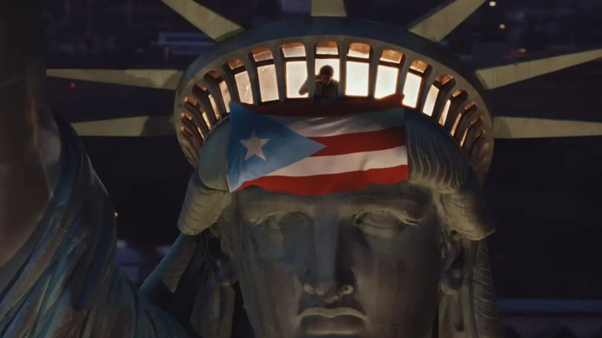 Bad Bunny defiende a los inmigrantes y llama a la unidad en el video de ‘Nuevayol’