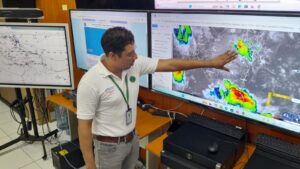 Sistema de baja presión y dos ondas tropicales seguirán generando lluvias en Nicaragua