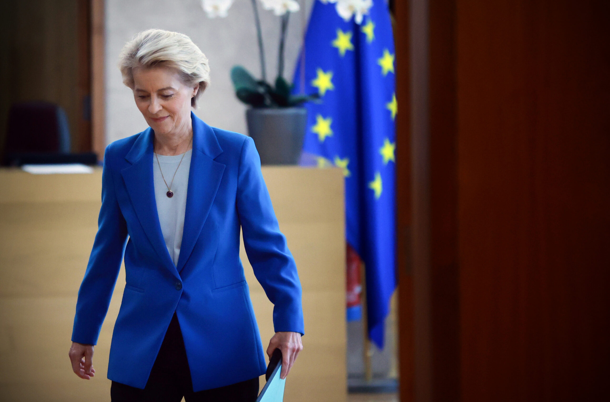 Ursula von der Leyen sobrevive a la moción de censura