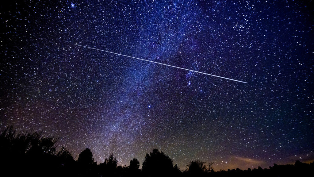 Estas sorprendentes lluvias de meteoritos iluminarán el cielo en julio y agosto: ¿cómo verlas?