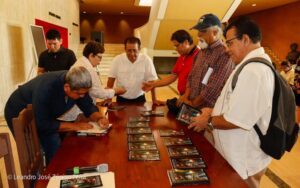 Realizan homenaje a Hugo Hernández Oviedo con la presentación de un libro de poesía