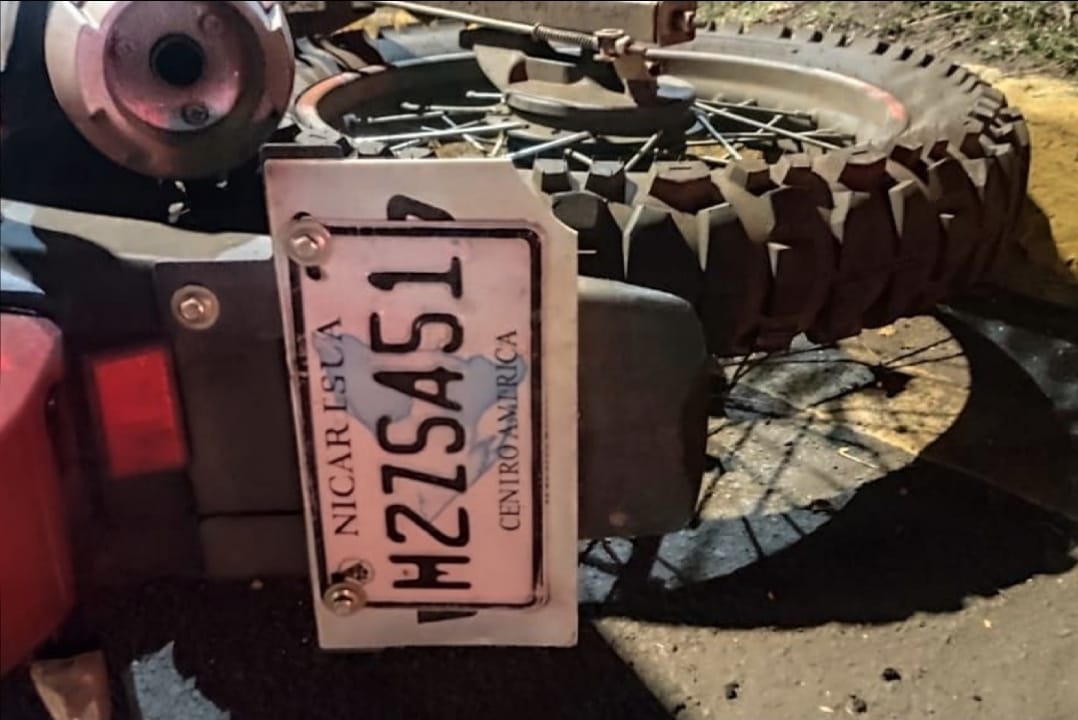 Choque entre dos motorizados deja un fallecido y un herido en Managua