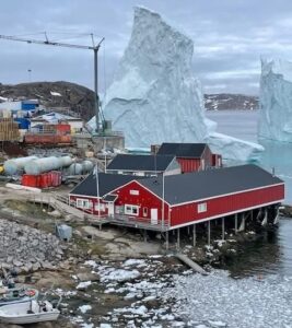 Gigantesco iceberg amenaza a la isla más grande del planeta con riesgo de olas enormes