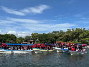 Militancia sandinista ratifica compromiso con la Revolución en caravana acuática en el lago Cocibolca