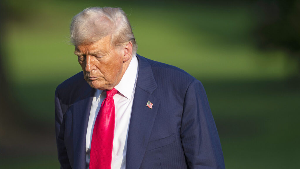 NYT: Trump golpearía la propia economía de EE.UU. si cumple su amenaza arancelaria contra Rusia