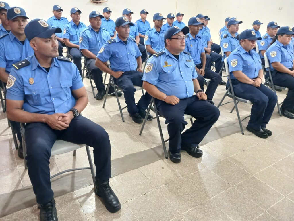 Bomberos Unidos capacitan en técnicas para determinar origen de incendios en Managua