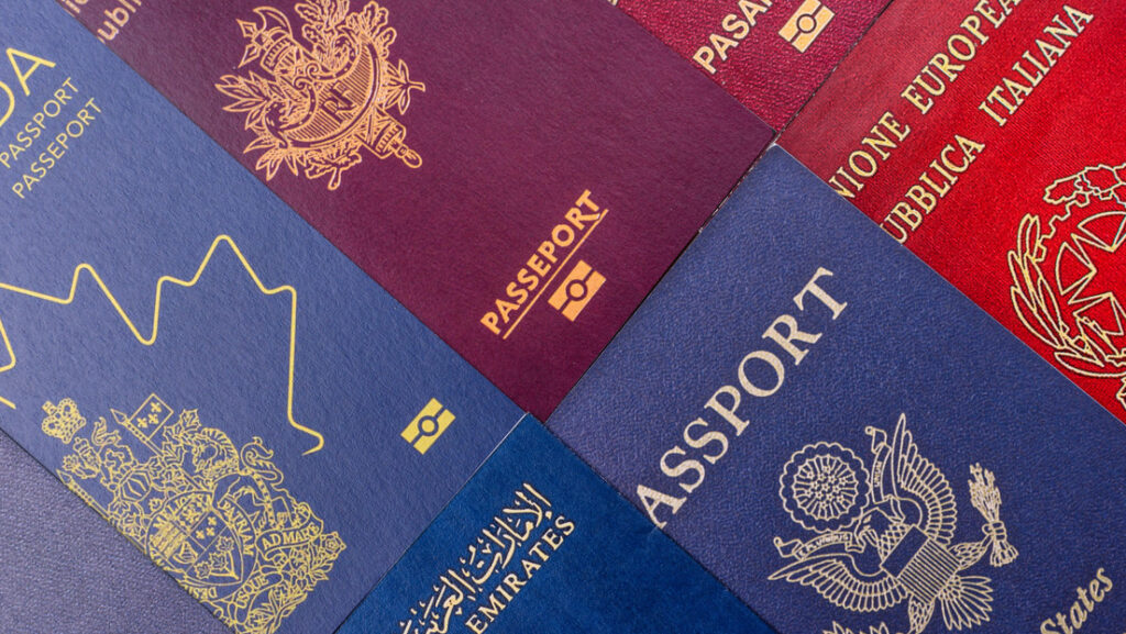 Los pasaportes más poderosos para viajar este verano