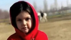 Ejecutan en público al violador y asesino de una niña en Irán