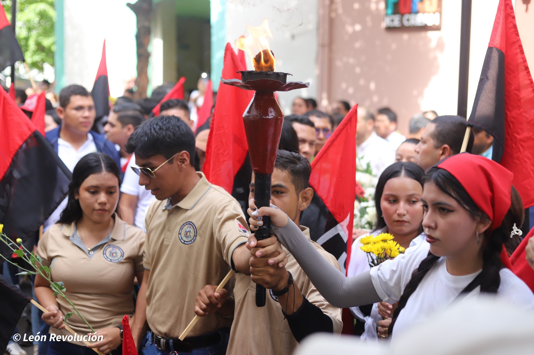 Universitarios nicaragüenses: “hoy los estudiantes Somos Presidentes, hoy los estudiantes Somos Daniel”