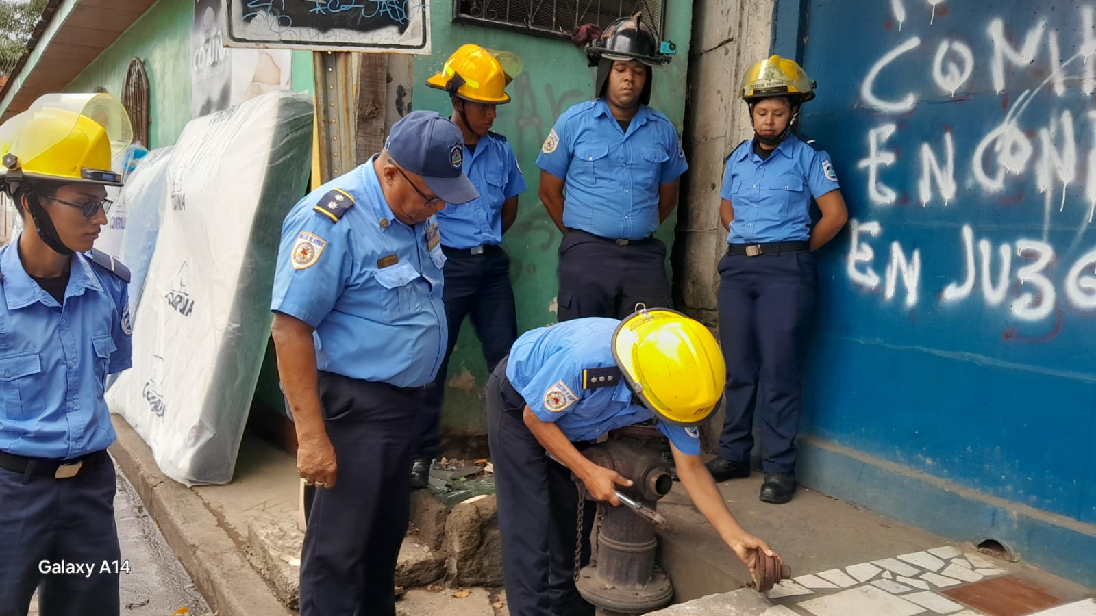 Inspeccionan estado de 51 hidrantes en el mercado Oriental